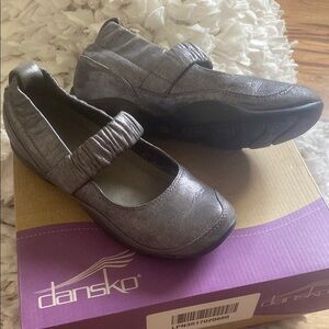 Dansko Women's CHRISSY Metallic Pewter Mary Jane’s  Shoes sz 36